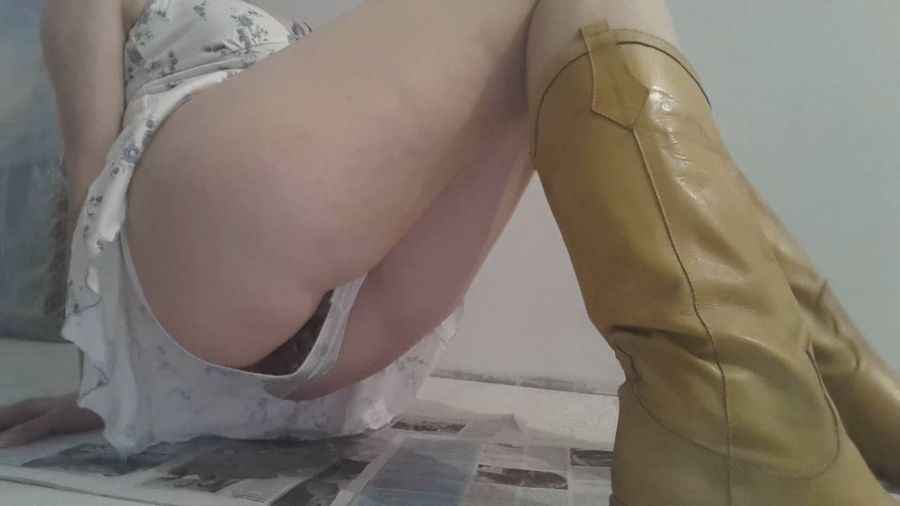 Love to Shit Girls - Yellow Boots Satin Panty Poop [HD 720p]