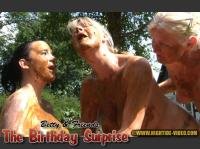 Betty, Sexy, Marlen - BETTY And FRIENDS - THE BIRTHDAY SURPRISE [HD 720p]
