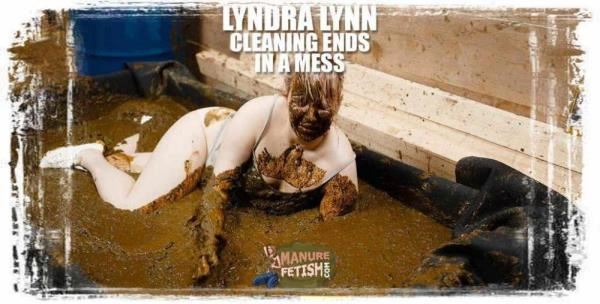 Lyndra Lynn - Cleaning ends in a mess [HD 720p]