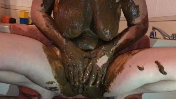 Allura - Shitting, Smeared Tits and Stuffed Pussy [FullHD 1080p]