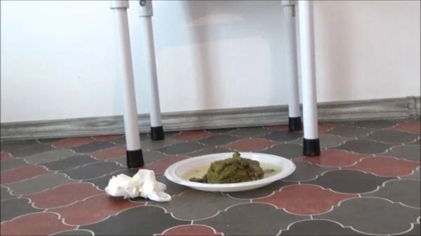 Mistress Roberta - Potty Breakfast [SD]