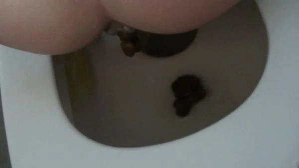 MariaDevot - KV As Desired On The Toilet [FullHD 1080p]