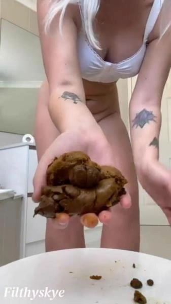 Filthy Skye - Shitting Girl 71 [SD]
