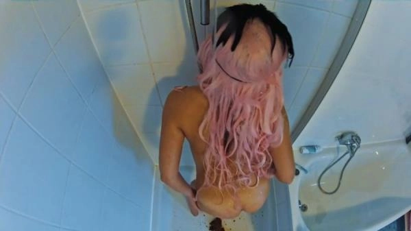 Mia Skye aka MiaRoxxx - Shower Voyeur Shit [HD 720p]