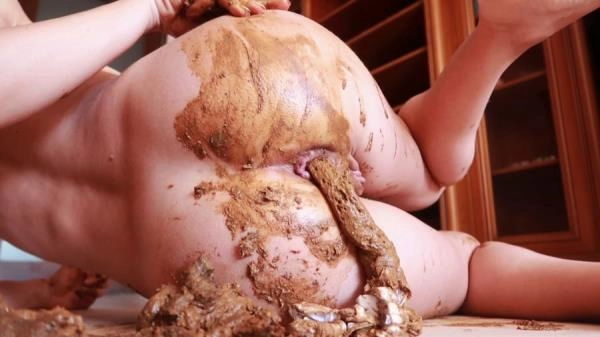 Sabrina Dacos - Thong Twister [FullHD 1080p]