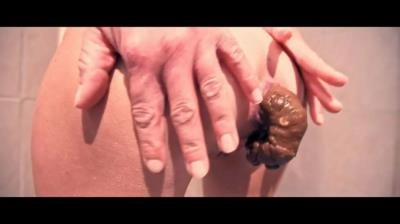 Mia Skye aka MiaRoxxx - Shower Pooping [HD 720p]