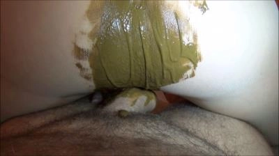 DirtyScatGirl - Scat Couple In Pantyhose [HD 720p]