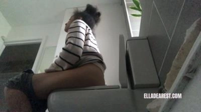 Ella Dearest aka Efro Ella - Spy Poop Cam [HD 720p] Scat Porn HD