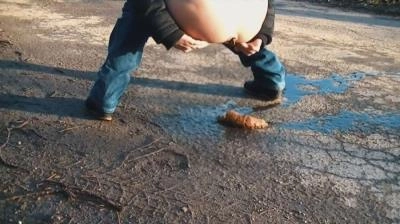 Mia Skye aka MiaRoxxx - German Countryside Poop [HD 720p] Scat Porn HD