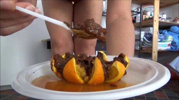 Mistress Roberta - Kaviar On Orange [SD]