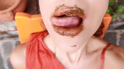 Sabrina Dacos - Quite a Mouthful [FullHD 1080p]