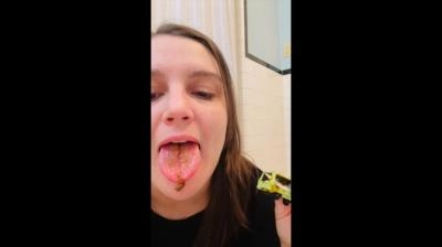 Layla Lee's High-Octane Toy Car Showdown in Full HD 1080p download from ScatHD.com 