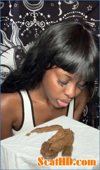 Ebony Solo Masturbation with Dildo and Scat Play in FullHD 1080p