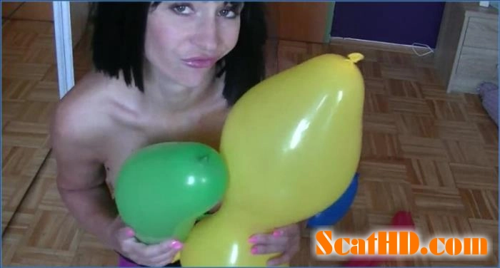 Download Maria Devot's Scat and Pissing Nylon Fetish in FullHD 1080p Scathd.com