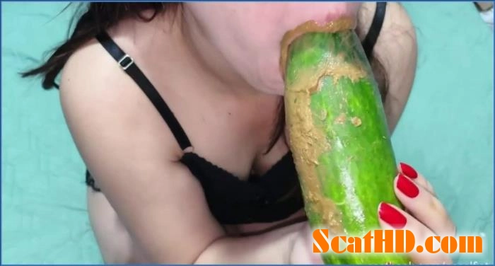 Scat Fetish Fun with Mabel: Exclusive HD Video on Scatbook