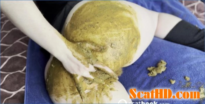 Exclusive Scat Play with French Scatgirl in UltraHD 4K