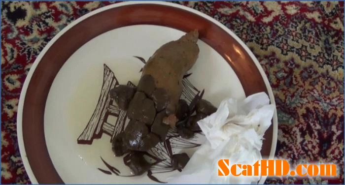 TeganBrooke's Scat-Shop Debut: Poop on a Plate in FullHD 1080p