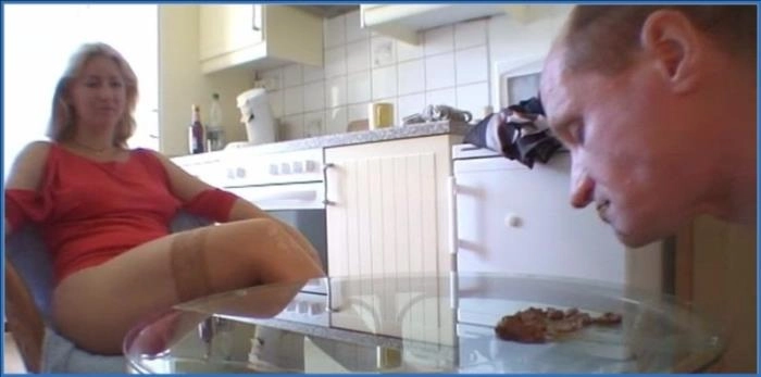 Scatqueens-Berlin Exclusive: Lady Amy and Lady Atropa Dominate Toilet Slave