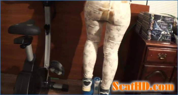 DirtyBetty's Extreme Scat and Shitting Fetish in FullHD download from ScatHD.com 