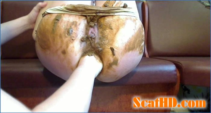 "Dirty Barbara's Scat Fetish Fantasy in FullHD 1080p"