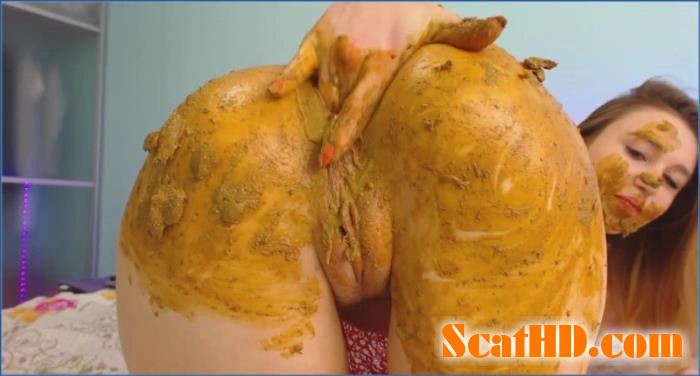 DirtyLena's Scat-Shop Exclusive: Intense Smearing in FullHD 1080p download from ScatHD.com 