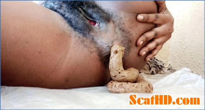 Ebony Princess Scat Fetish in FullHD 1080p download from ScatHD.com 