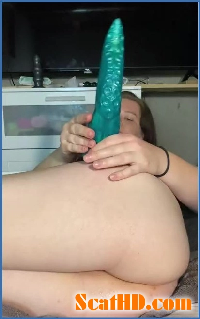 Anal Play with Foxness: Scat, Kaviar, and Gaping Action in Canada download from ScatHD.com 