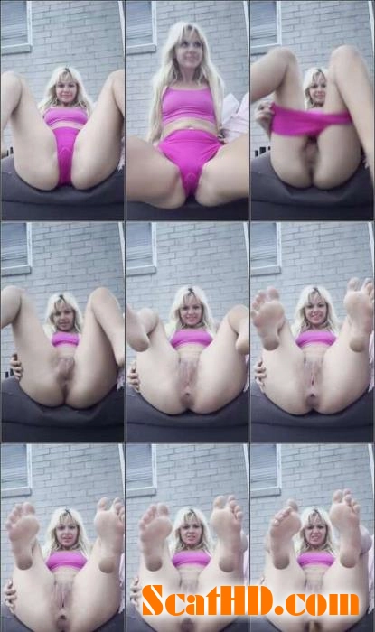 Miss Poopsalot Delivers Extreme Scat and Efro in FullHD 1080p download from ScatHD.com 