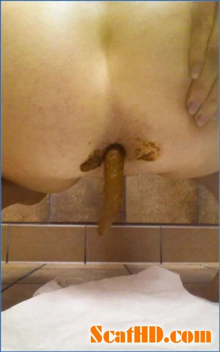 Zarzar01 and Kat's Intense Toilet Play and Squirt Session download from ScatHD.com 