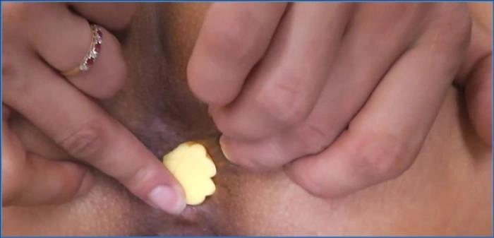 Princess Nikki's Scat and Pissing Domination in HD 720p download from ScatHD.com 