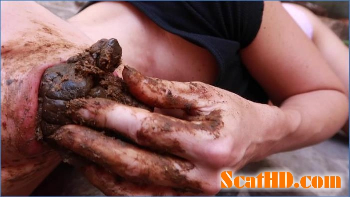 Sabrina Dacos in Rear Window: Intense Food Play and Anal Gaping [FullHD 1080p]