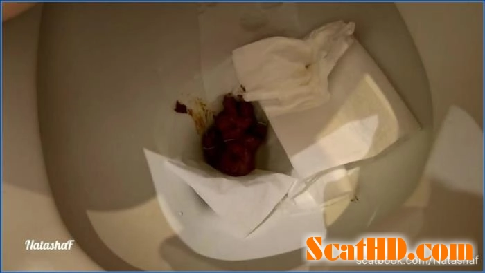 NatashaF Domination: Scat and Pissing Session in HD 720p