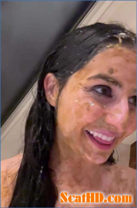 Greek Goddess Stars in Anna's First Extreme Scat Scene in UltraHD 2K