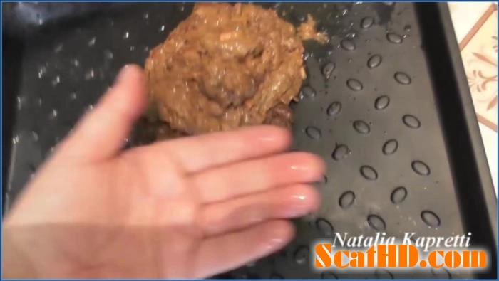 Natalia Kapretti's Intense Lezdom Scat Session in HD 720p