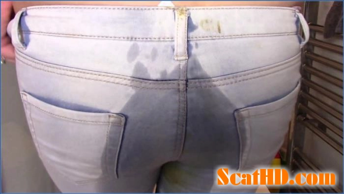 Download British Mistress's FullHD Scat and Piss Performance for Boss Scathd.com