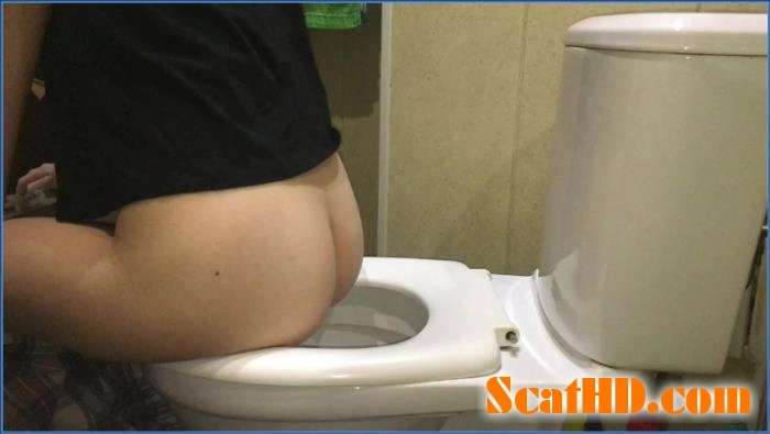 Download Alice Top's Scat and Piss Action in HD 720p Scathd.com