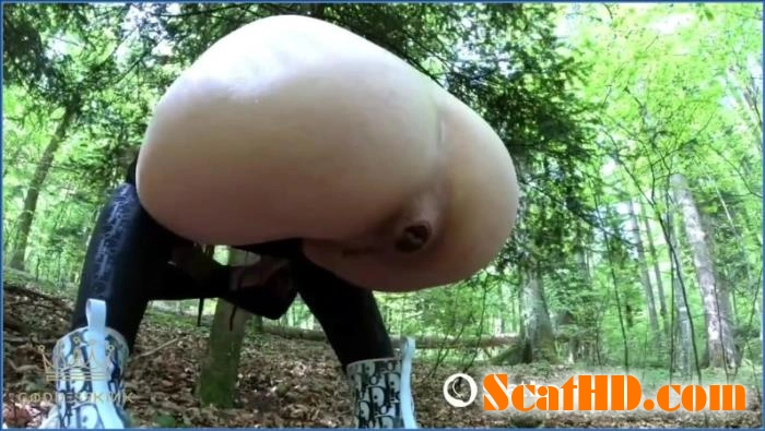 Morning forest shit & pee - Scat, Anal [HD 720p] 2023