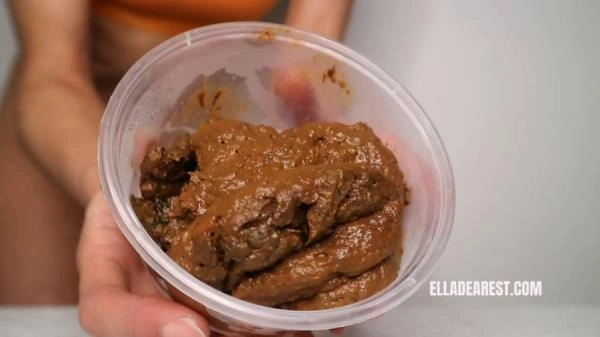 TAKES THREE GOS TO UNLOAD [HD 720p] Solo, Defecation download from ScatHD.com 