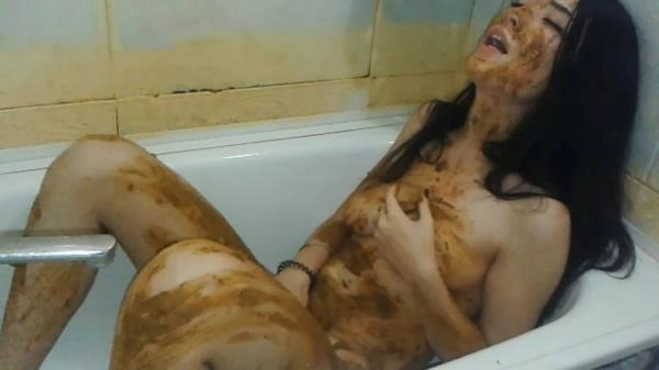 Matilda's Kitchen And Bathroom. Part 2 [FullHD 1080p] Solo, Amateur download from ScatHD.com 