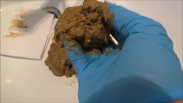 Worship And Feeding [SD] Fetish, Romanian download from ScatHD.com 