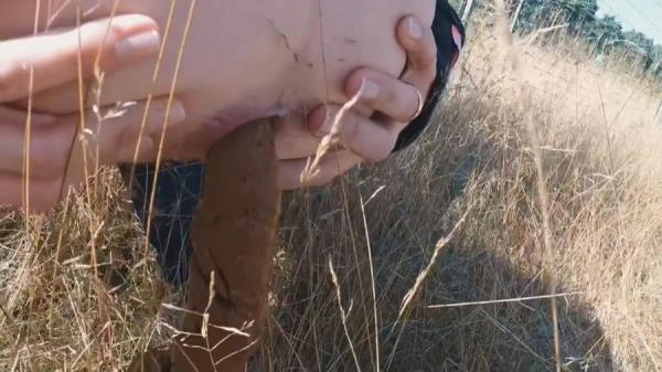 Highway Pooping [HD 720p] Germany, Dirty Anal download from ScatHD.com 