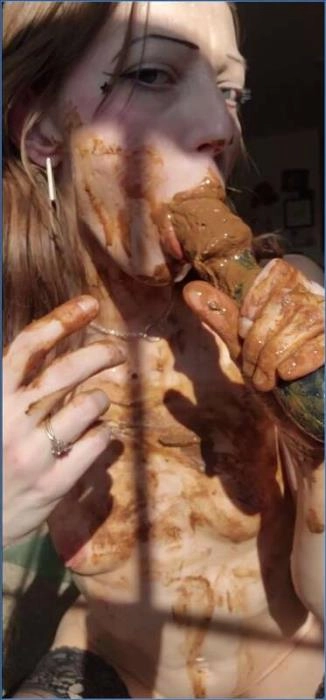 Femme Fatale of Feces - Scat, Piss [UltraHD 2K] 2025 download from ScatHD.com 