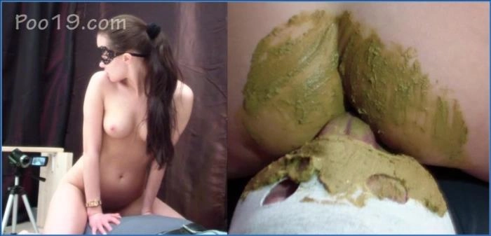 Milana Smelly's Sweet Domination and Smearing Fetish in HD download from ScatHD.com 