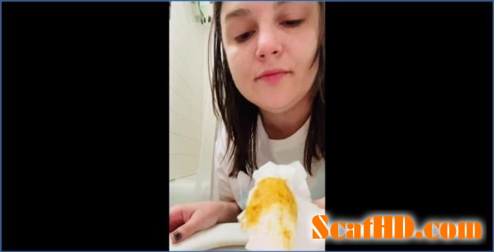Download Layla Lee's Scat Sex Morning with Big Tits and Poop Play Scathd.com