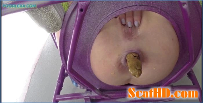 Jessica Valentino's Outdoor Scat Domination in FullHD