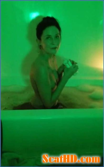 Fisting Scat- LilbuttLex in Valentine’s Day Bathtub Ass to Mouth Action download from ScatHD.com 