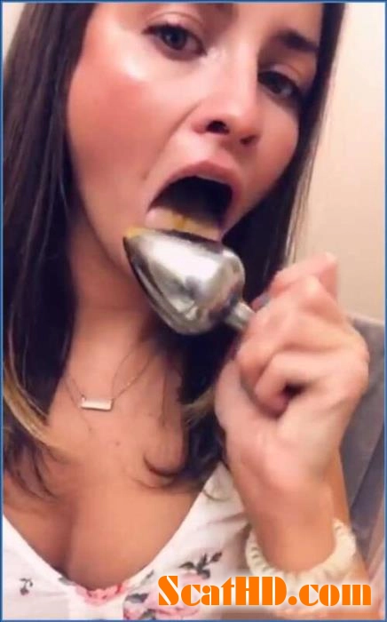 savage Anal Play with Toys and Pee Featuring LilbuttLex in FullHD download from ScatHD.com 
