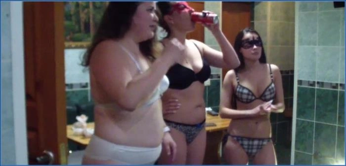 Sauna Domination: Toilet Slave Serves Four Ladies in wild Fetish clip download from ScatHD.com 