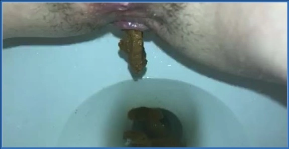 heavy Anal Masturbation and Scat Play with Missellie in 1080p download from ScatHD.com 