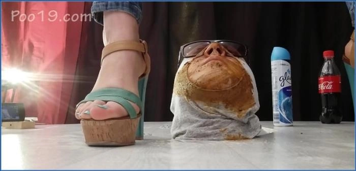 Banquet for a Toilet Slave with Milana Smelly in Bizarre DepScat Domination download from ScatHD.com 